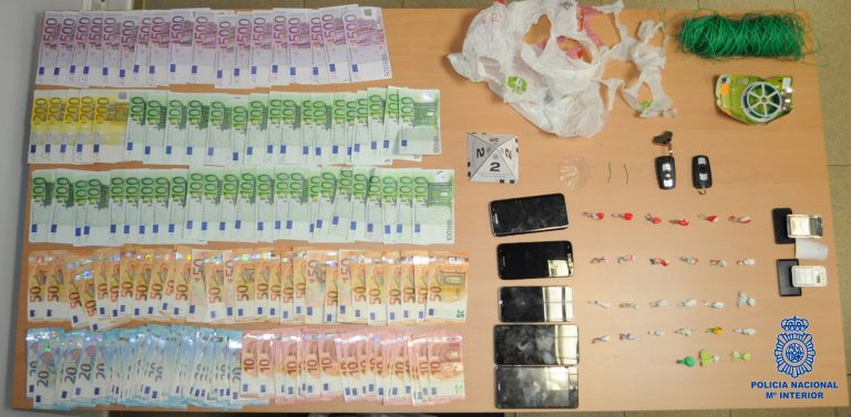 Detenidos dos hermanos por tráfico de drogas