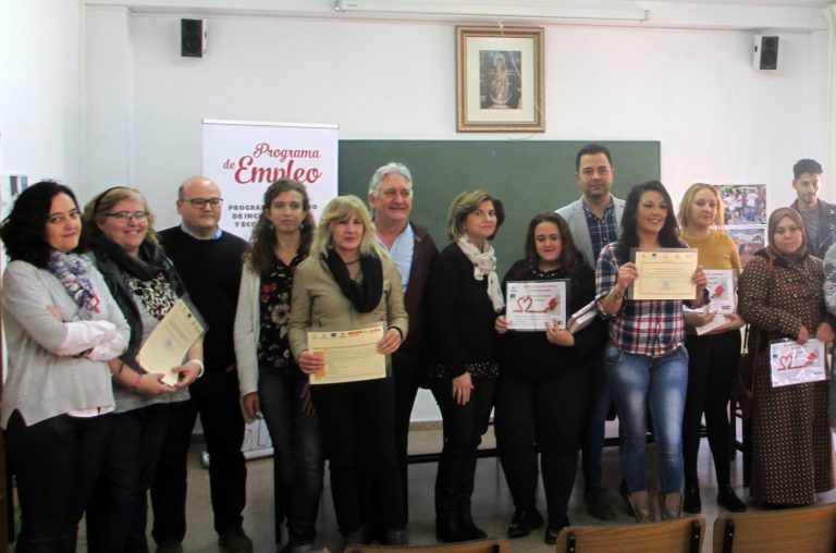 Entregados los diplomas de los cursos realizados por Cáritas y la Fundación “El Sembrador”