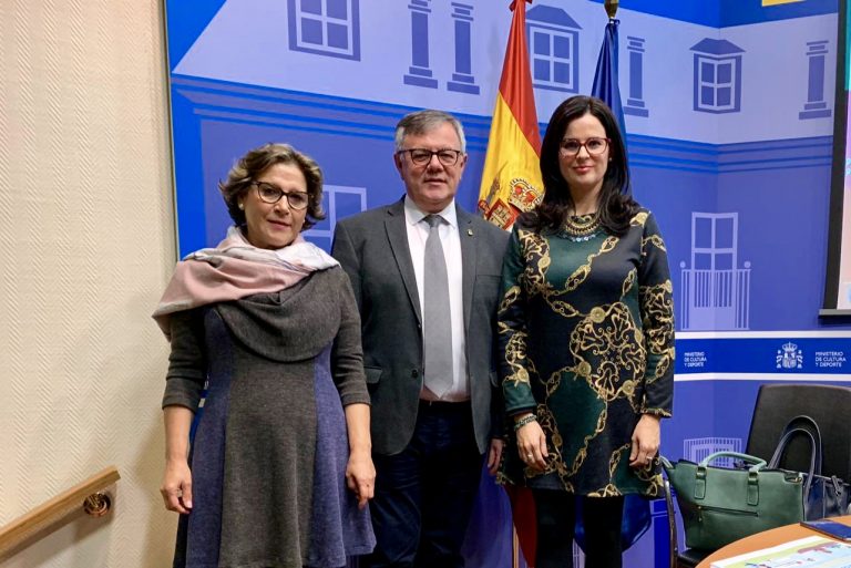 Entrega del premio al Ayuntamiento de Hellín del concurso Buenas Practicas Municipales