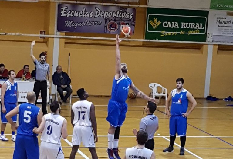 Apurada victoria del AD Hellín en Miguelturra