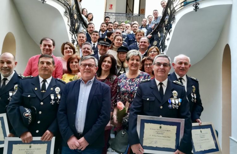 Homenaje a los seis policías locales jubilados