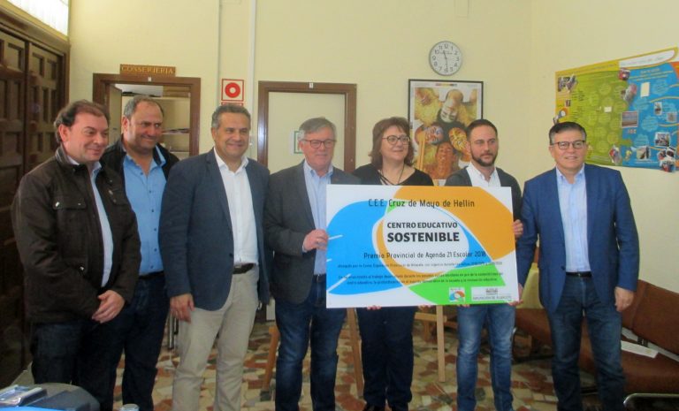El Colegio Público de Educación Especial “Cruz de Mayo” recibe el premio AGENDA 21 Escolar