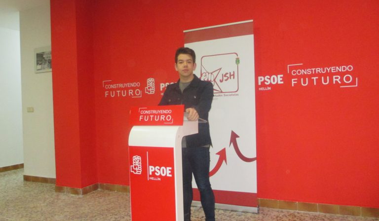 José Valverde, secretario de las Juventudes Socialista, sale al paso de las declaraciones de Nuevas Generaciones del PP