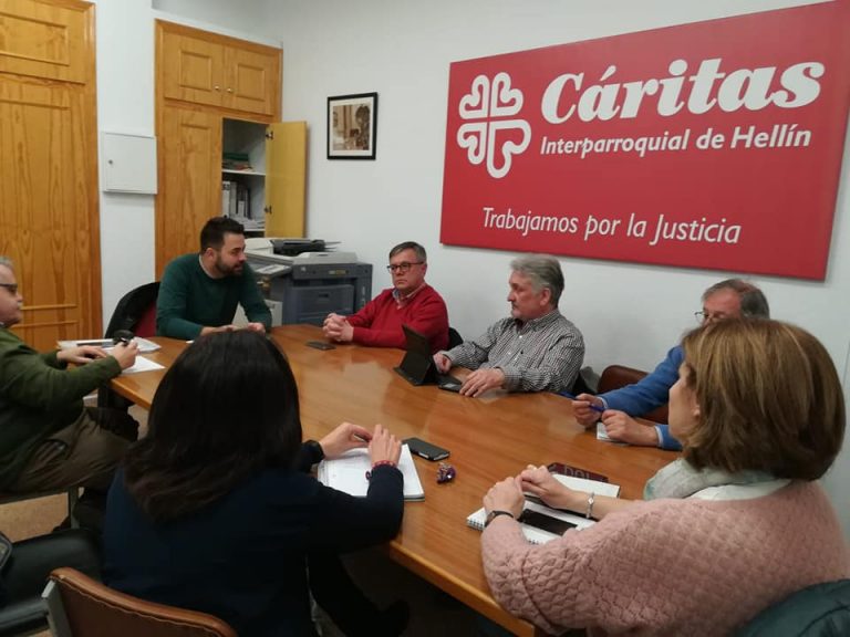 Ramón García lleva a cabo una ronda de contacto