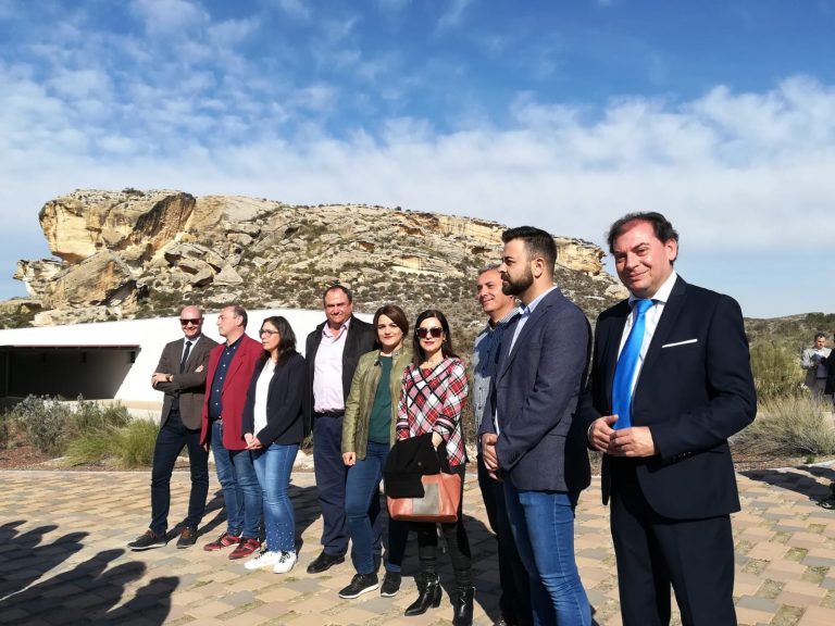 García-Page inauguró las instalaciones del Parque Arqueológico del Tolmo de Minateda