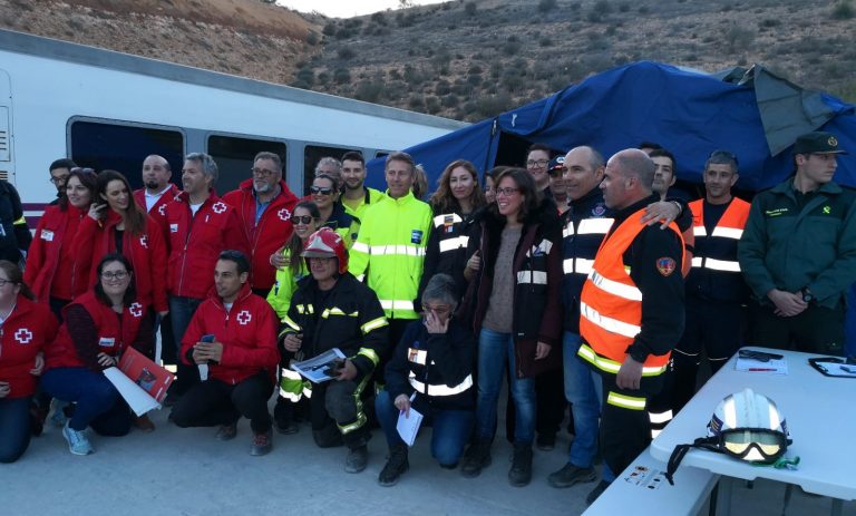 Simulacro de emergencia en el túnel de la variante ferroviaria del pantano de Camarillas