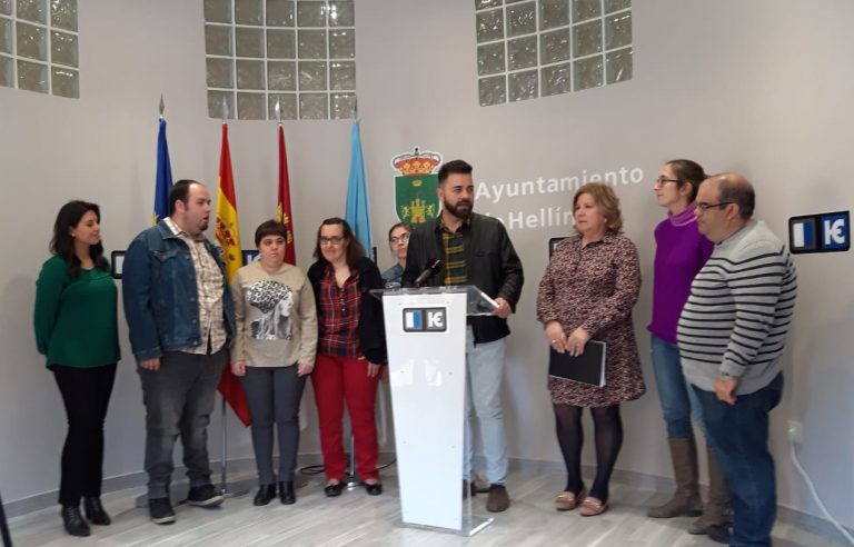 ASPRONA solicita la mejora de la accesibilidad cognitiva de la Piscina Cubierta