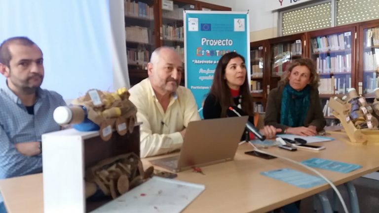 EL IES Melchor de Macanaz organiza la feria empresarial “Atrévete a emprender”