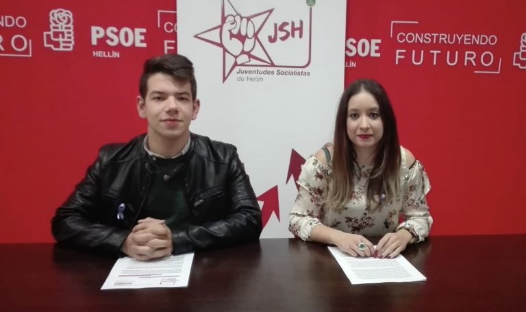 Juventudes Socialistas de Hellín alza su voz en apoyo del Día Internacional de la Mujer