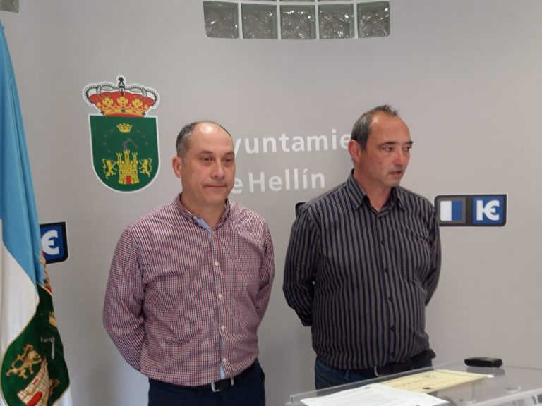 Juan Manuel López Marín, tercer ganador del concurso mensual de microrrelatos “Hellín, 120 años de ciudad”