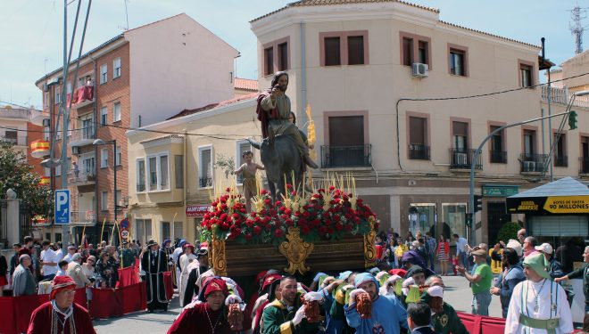 Con un tiempo esplendido, se llevó a cabo la primera procesión de la Semana Santa de 2019