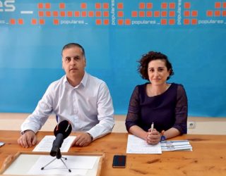 Pedro García y Sonia Mascuñán, protagonizaron la nueva rueda de prensa del PP