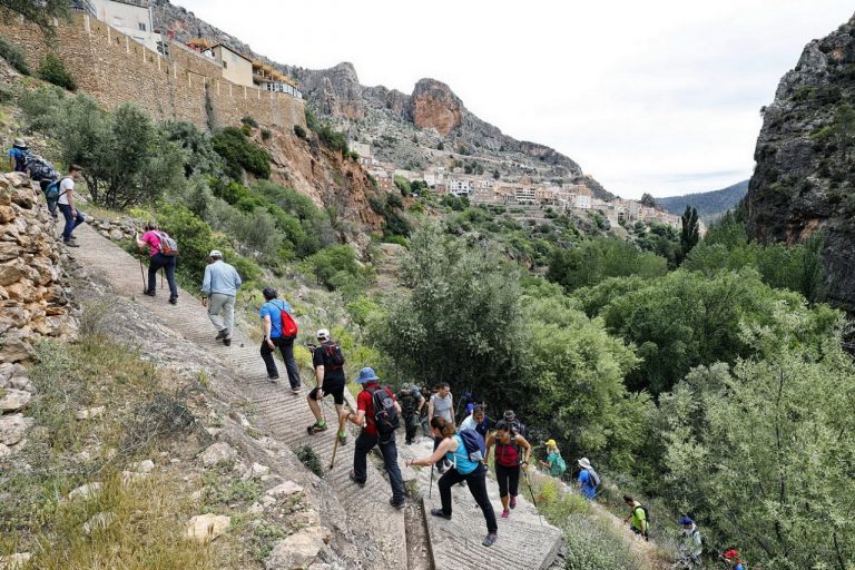 Ayna acogerá la última de esta la primera parte de las rutas de senderismo de la Diputación