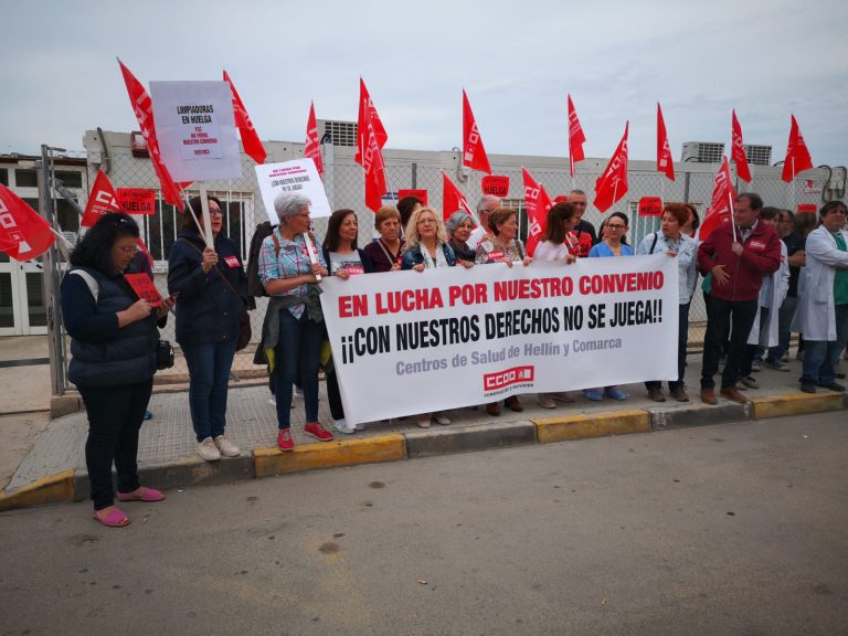 Sexto y último día de la huelga de la limpieza de los centros de salud de Hellín