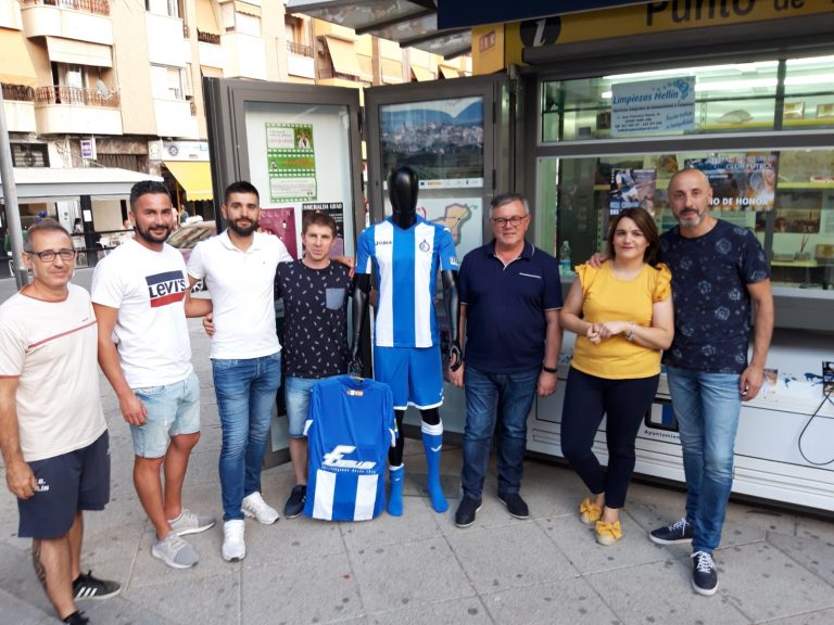 Los jugadores del Hellín C.F tendrán que adelantar el importe de sus fichas
