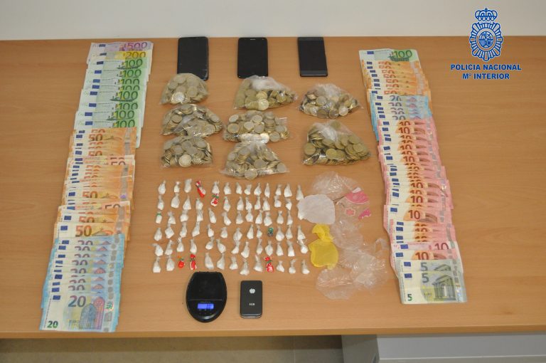 Detenidas dos personas por tráfico de drogas en una discoteca