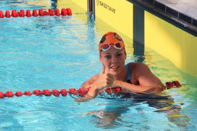 Nerea Ibáñez, medalla de bronce en el Campeonato de España de Natación celebrados en Tarrasa