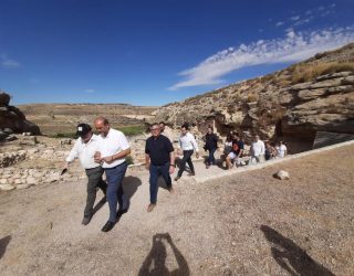 Visita del vicepresidente de Castilla-La Mancha al Parque Arqueológico del Tolmo de Minateda
