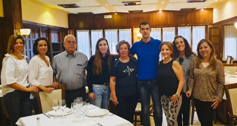 AMEDHE premia a María Mena, Marisa González y la Cofradía del Rosario