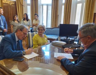 El Ayuntamiento firma un acuerdo de colaboración con ASPRONA que recibirá  4.000 euros anuales a partir del 2020
