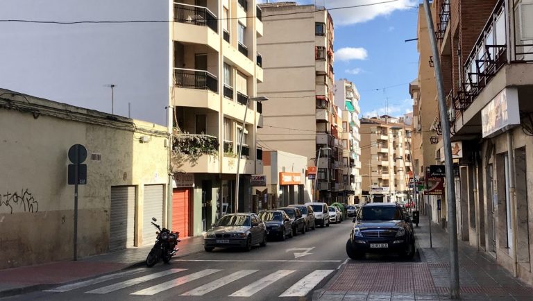 El paro baja en 44 personas en Hellín durante enero