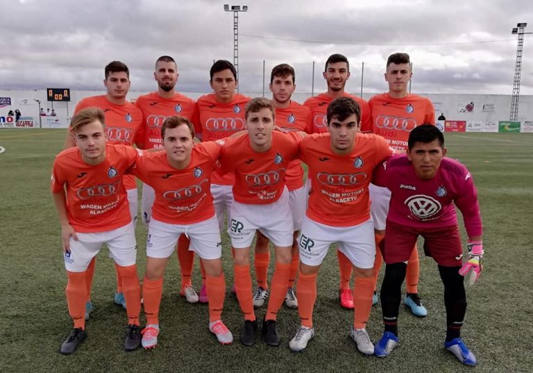 El Hellín sigue con su buena racha, tras vencer a domicilio a El Bonillo