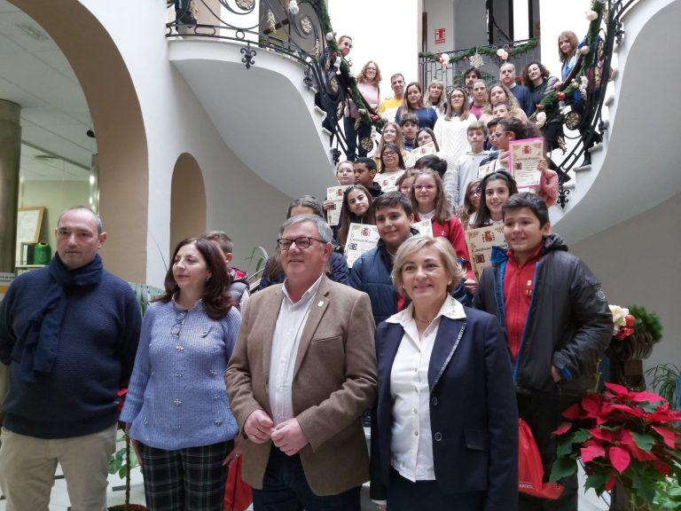 Los alumnos de los colegios del municipio, hacen públicas sus peticiones y demandas