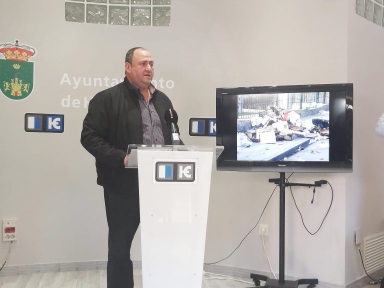 El Ayuntamiento de Hellín tomará medidas “serias y contundentes” para controlar la basura que genera el mercadillo semanal