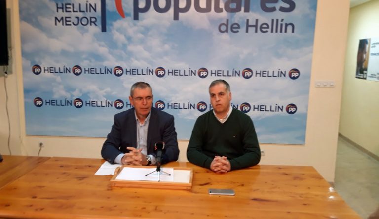 Vicente Aroca critica a García-Page que se “arrodillase” ante la ministra Irene Montero