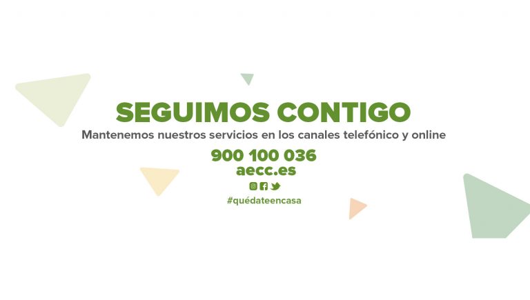 Profesionales de la AECC ayudan a pacientes y familiares