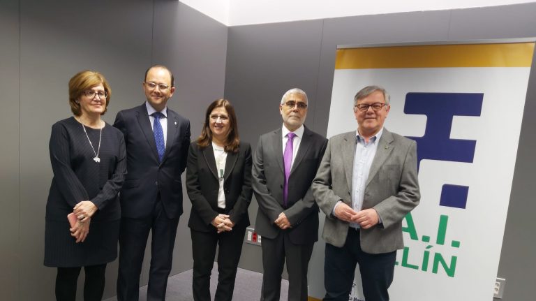 El pediatra Carlos Castillo, nuevo director gerente del Área de Atención Integrada de Hellín