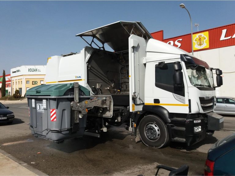El Ayuntamiento seguirá prestando el servicio de recogida de basura
