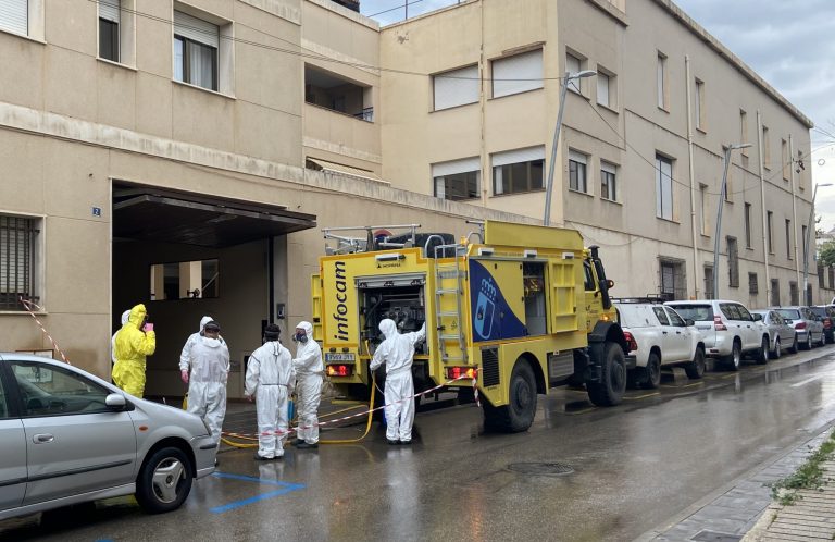 El Dispositivo de GEACAM ha desinfectado y realizado limpieza en tres residencias de Hellín