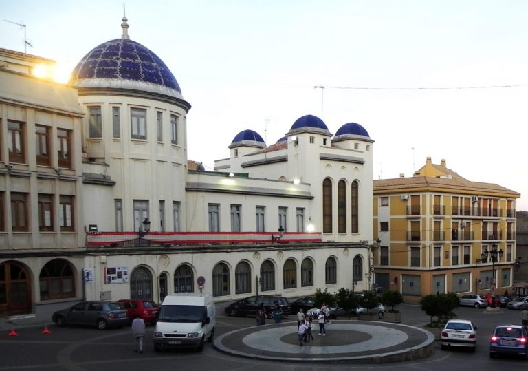 Tres plazas de empleo en el Ayuntamiento de Hellín