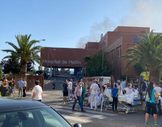 Un incendio en el Hospital de Hellín obliga a evacuar a todos los pacientes