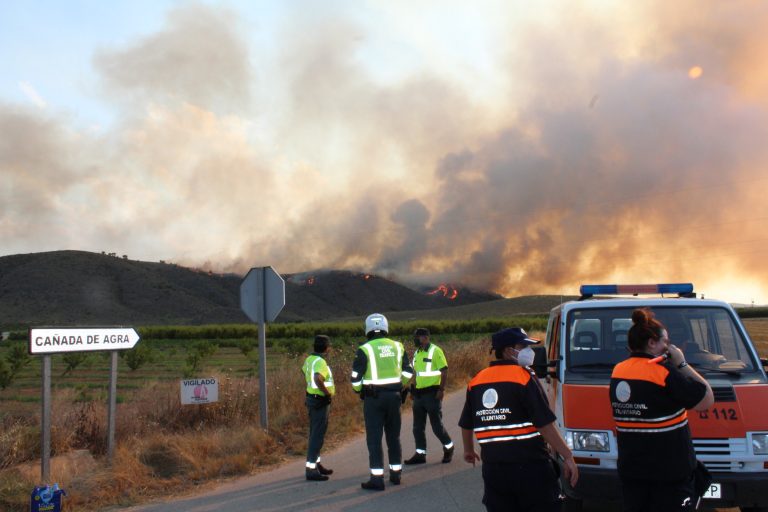 El incendio de Agramón, declarado de nivel 1, continua activo