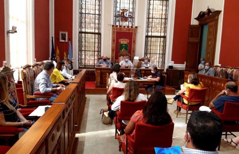 El equipo de gobierno municipal contesta a las preguntas presentadas por el PP en el último Pleno