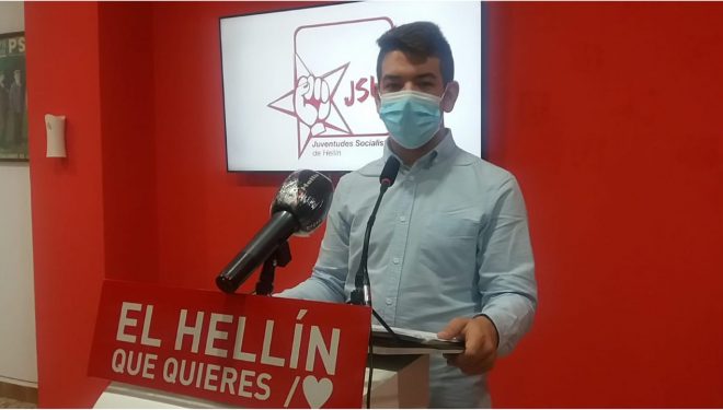 Juventudes Socialistas de Hellín, reivindica los derechos del colectivo LGTBI