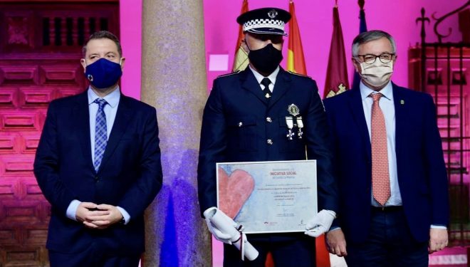 Emotivo reconocimiento a cuerpo de la Policía Local de Hellín en Alcázar de San Juan