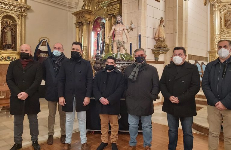 La cofradía del Cristo de la Clemencia presentó la réplica infantil de su imagen