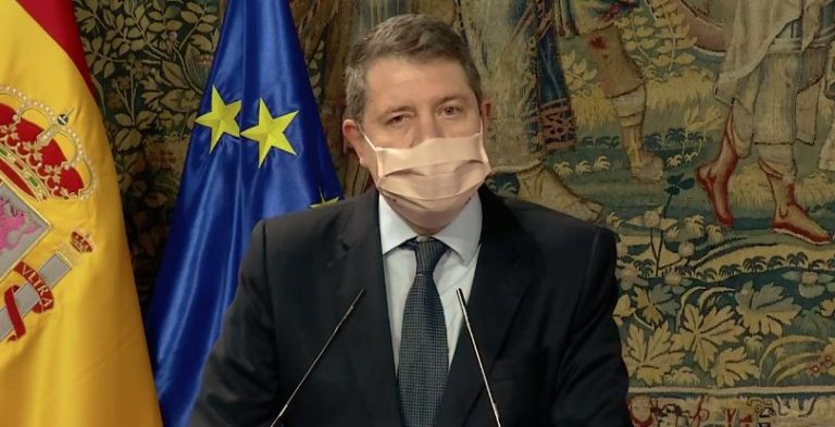Emiliano García Page ha anunciado que la región adelanta el toque de queda a las 10 de la noche