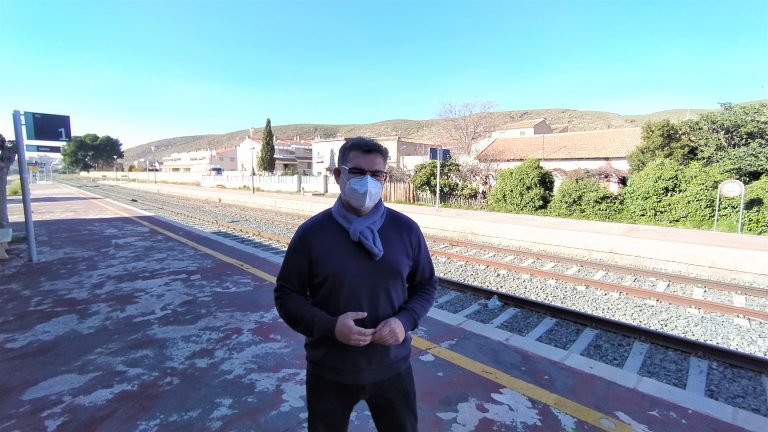 El GM del Partido Popular pide un paso inferior peatonal bajo las vías 1, 3 y 5 de la Estación de Ferrocarril de Hellín