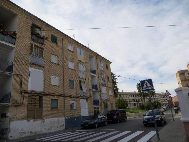 Herido de arma blanca por defender el asalto de su domicilio en la madrugada