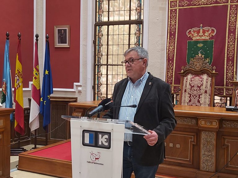 El toque de queda se alarga hasta las 24 horas y el cierre de la hostelería a las 23 h.