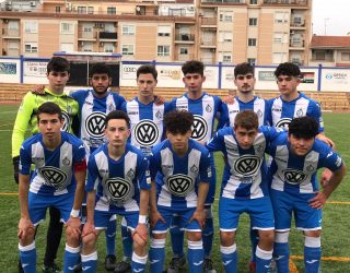 Los juveniles hellineros perdieron un partido que iban ganando por dos goles a cero en el minuto 80