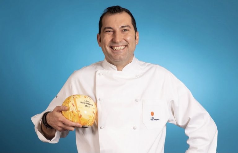 El restaurante “Local de Ensayo” que dirige el hellinero David López, galardonado con el Sol Repsol 2021