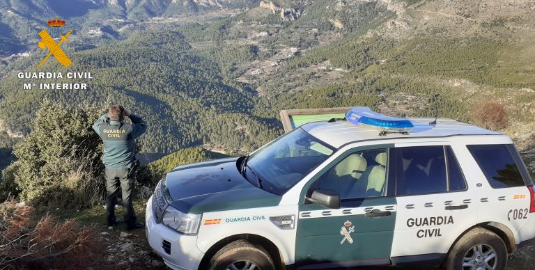 La Guardia Civil localiza a tres personas que se habían desorientado en el parque natural de los Calares del Mundo y de la Sima
