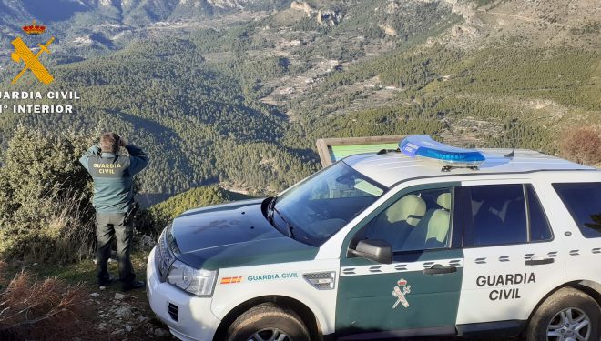 La Guardia Civil localiza a tres personas que se habían desorientado en el parque natural de los Calares del Mundo y de la Sima