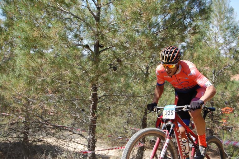 Alberto López, líder absoluto del circuito Open de Castilla-La Mancha