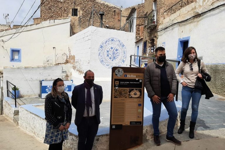 El municipio de Hellín estrena nueva señalización urbana y turística
